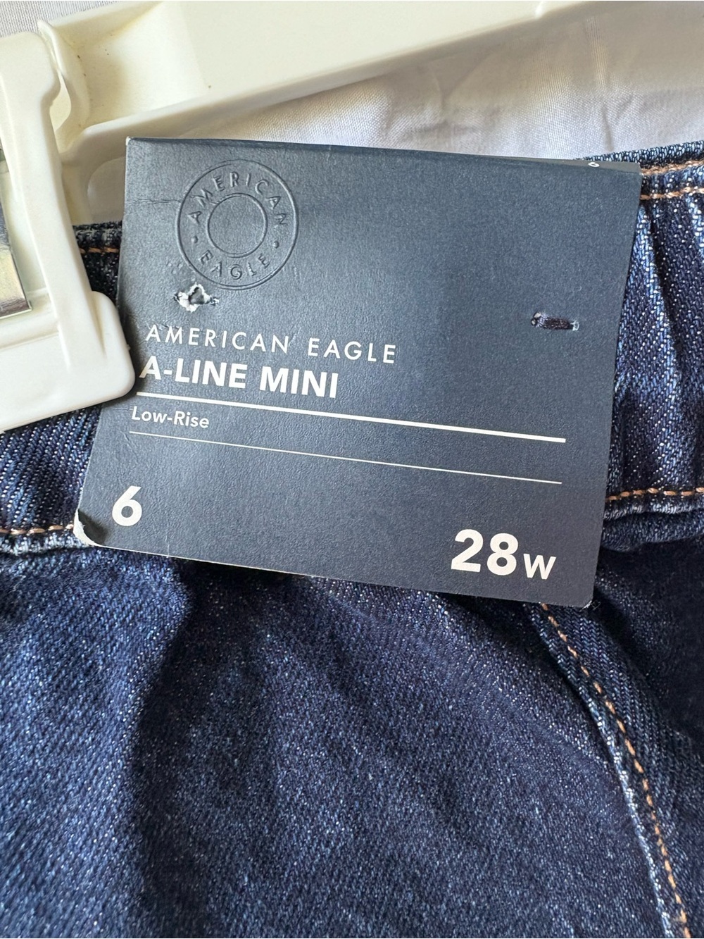 NWT American Eagle Low Rise Button Front A-Line Denim Mini Skirt 6 - Picture 3 of 4